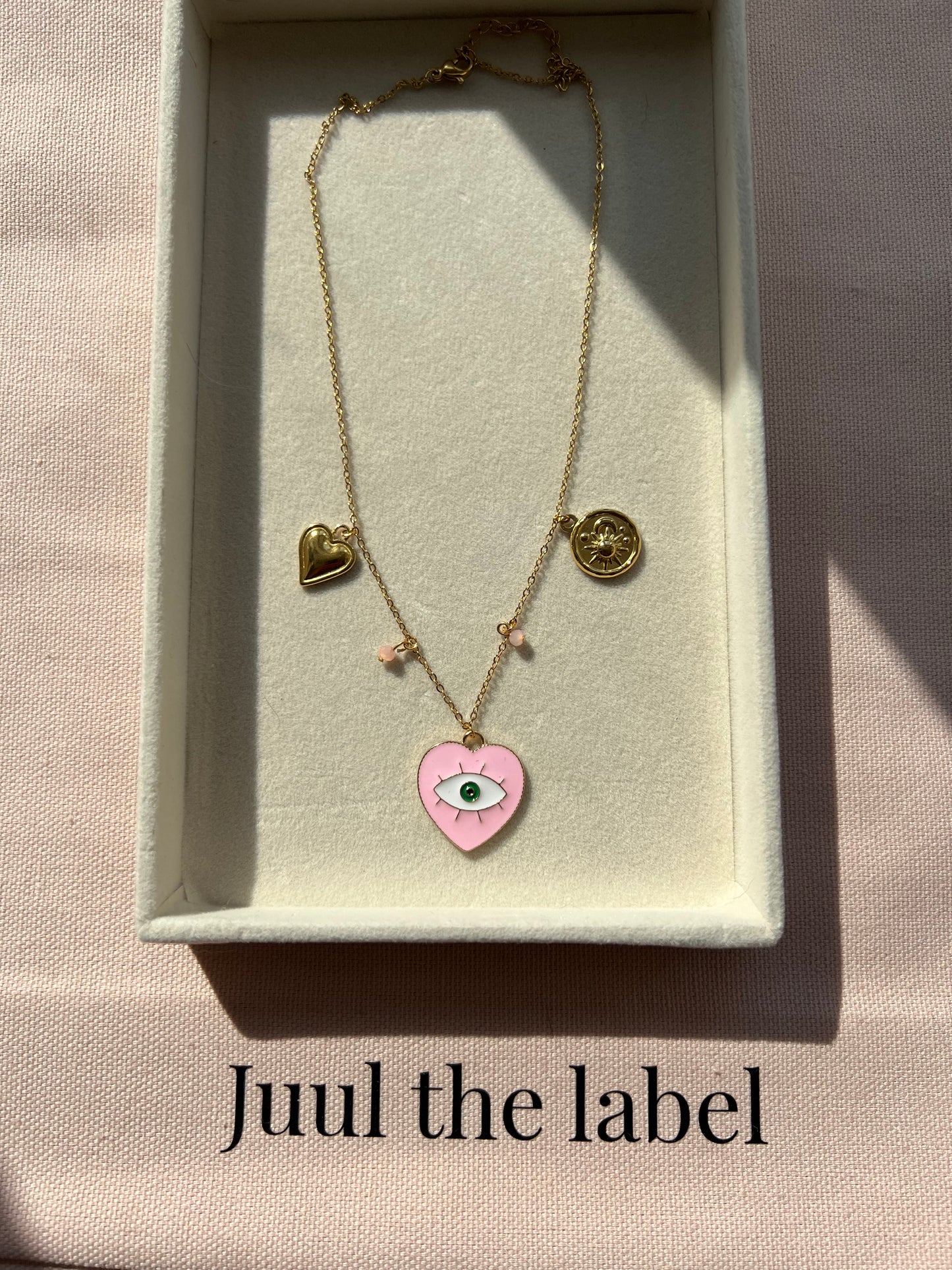 Pink heart- bedelketting