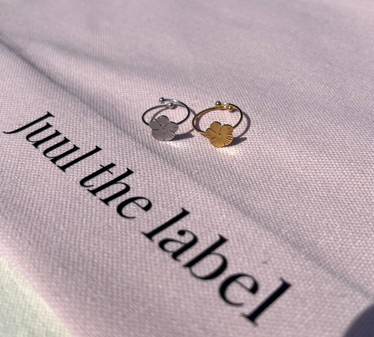 Small Flower - Ring